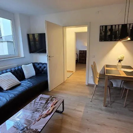 Modernes 3-zimmer-apartment Mit Separatem Eingang