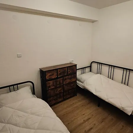 Modernes 3-zimmer-apartment Mit Separatem Eingang アパート Donauwörth