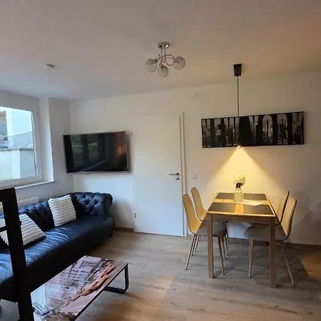 公寓 Moderne 3-zimmer-wohnung Mit Separatem Eingang