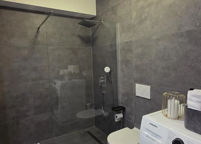 Daire Modernes 3-zimmer-apartment Mit Separatem Eingang Donauwörth