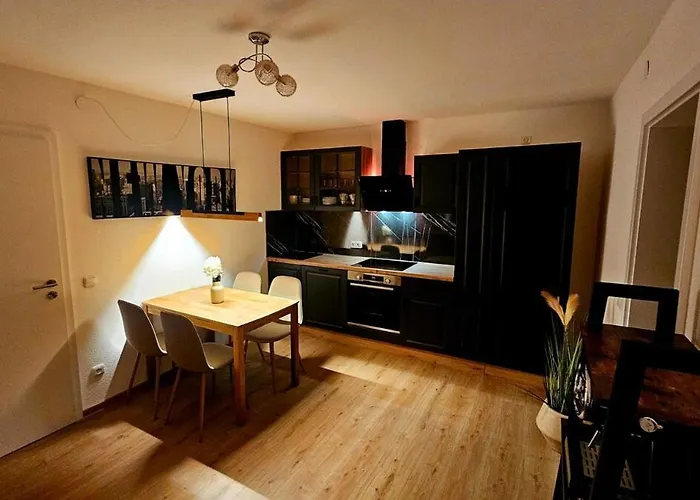 Modernes 3-zimmer-apartment Mit Separatem Eingang Daire *