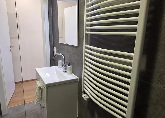 Modernes 3-zimmer-apartment Mit Separatem Eingang * Donauwörth