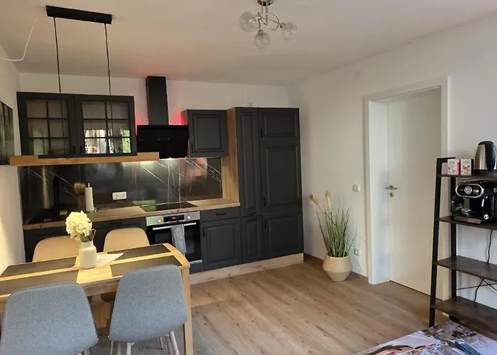 Modernes 3-zimmer-apartment Mit Separatem Eingang Daire